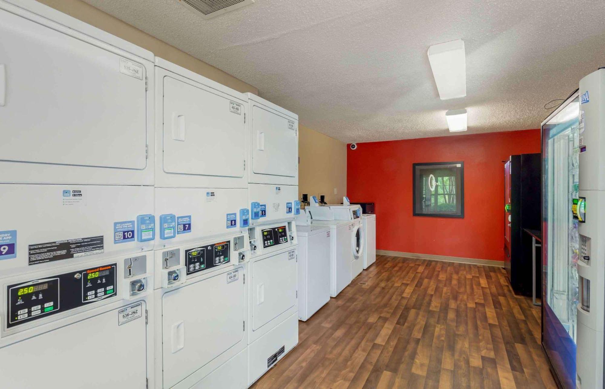 Extended Stay America Select Suites - Raleigh - Rdu Airport Morrisville Dış mekan fotoğraf